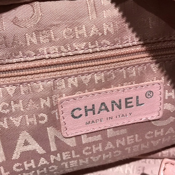 SOLD Chanel Chocolate Bar pink Caviar leather - Picture 12 of 16